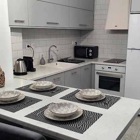 Alexandra'S Boutique House Apartment Triovasalos Luaran gambar