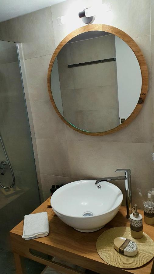 Alexandra'S Boutique House Apartment Triovasalos Luaran gambar